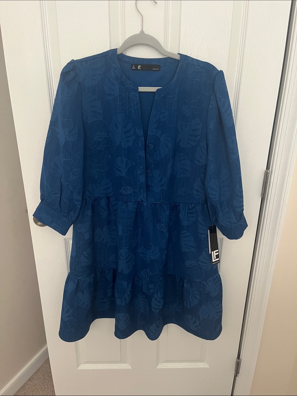 NWT! Leslie Fay size 12 short sleeve blue leaf dress